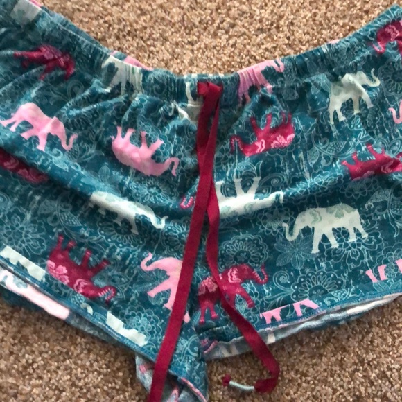 secret treasures sleepwear - Picture 1 of 2